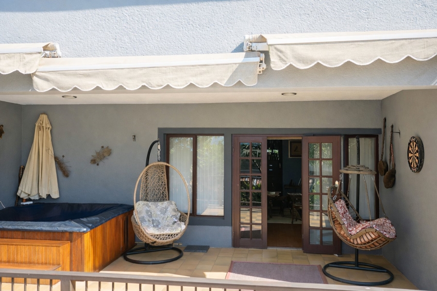 5 Bedroom Property for Sale in Meerhof North West